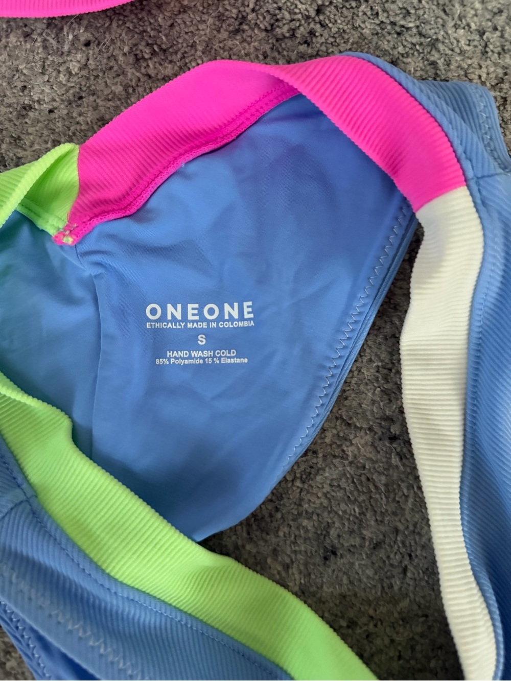 ONEONE Colorblock Triangle Bikini Set - Picture 3 of 5
